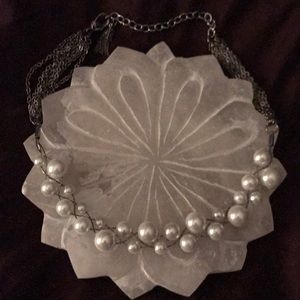 Pearl choker necklace